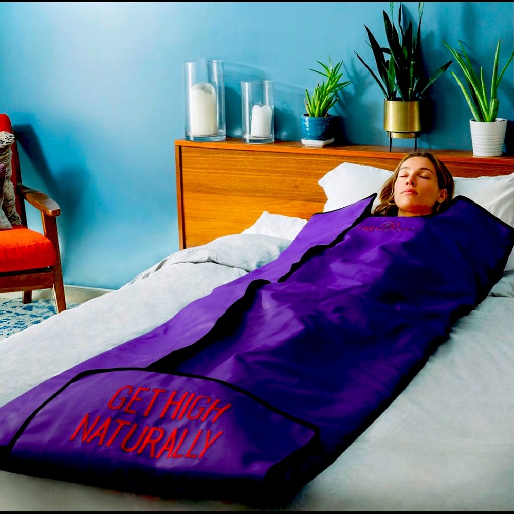 BRAND NEW SAUANA BLANKET FROM HIGER DOSE!!